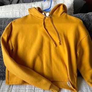 Cropped hoodie